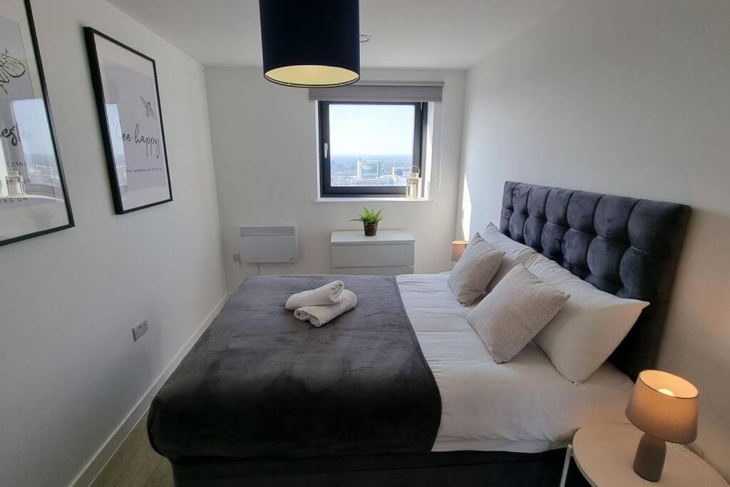 2 Bedroom Penthouse Manchester Buitenkant foto